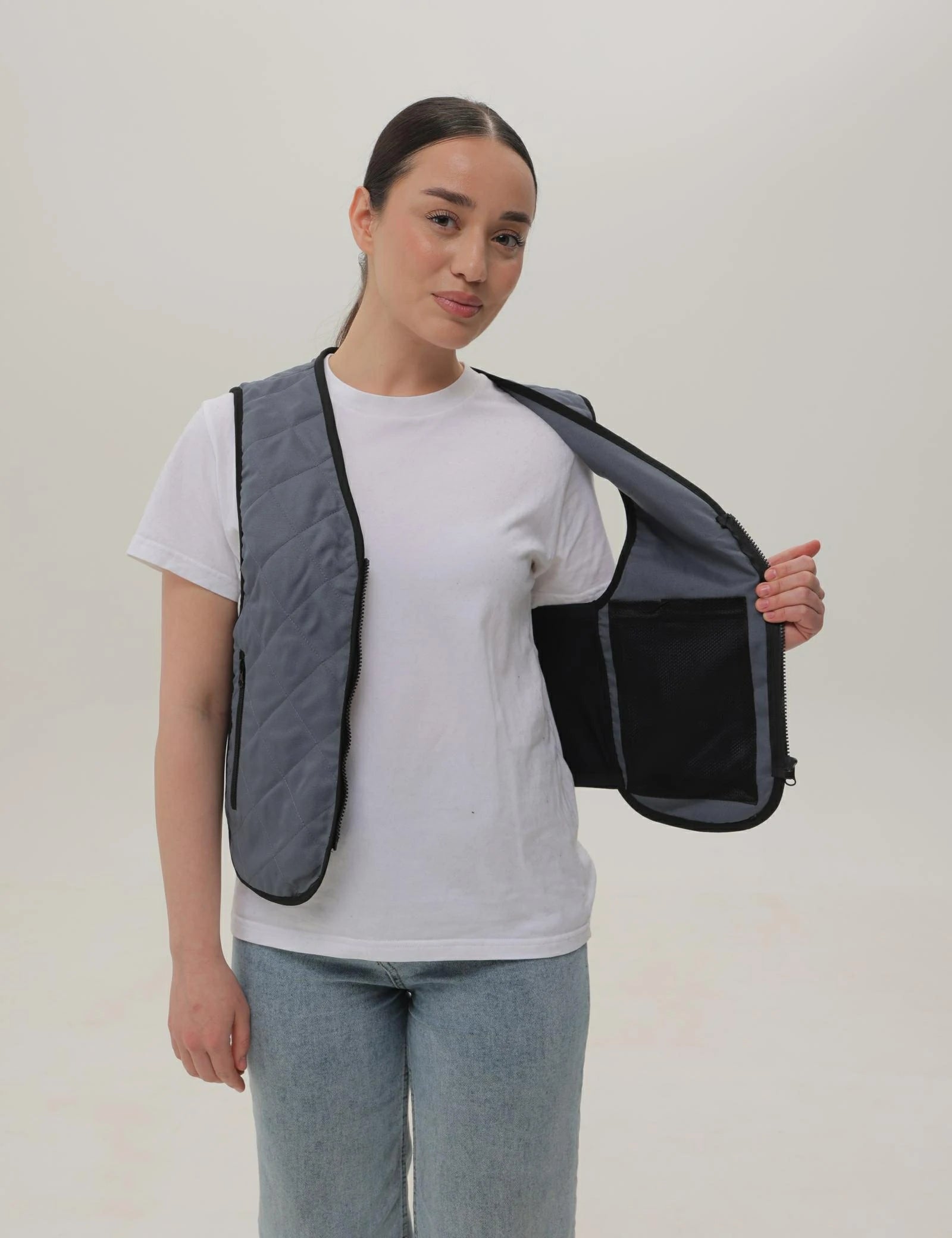 Unisex Cooling Vest with 12 Ice Packs - Grey