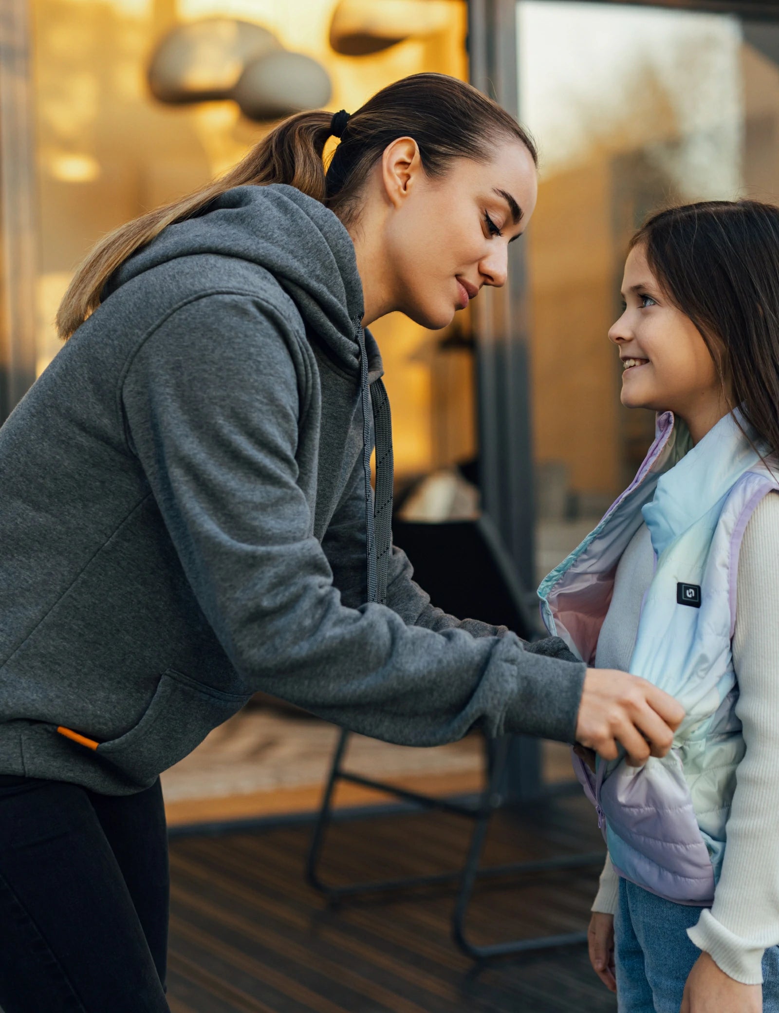 Sweat à capuche chauffant entièrement zippé pour femmes noir (amélioré)