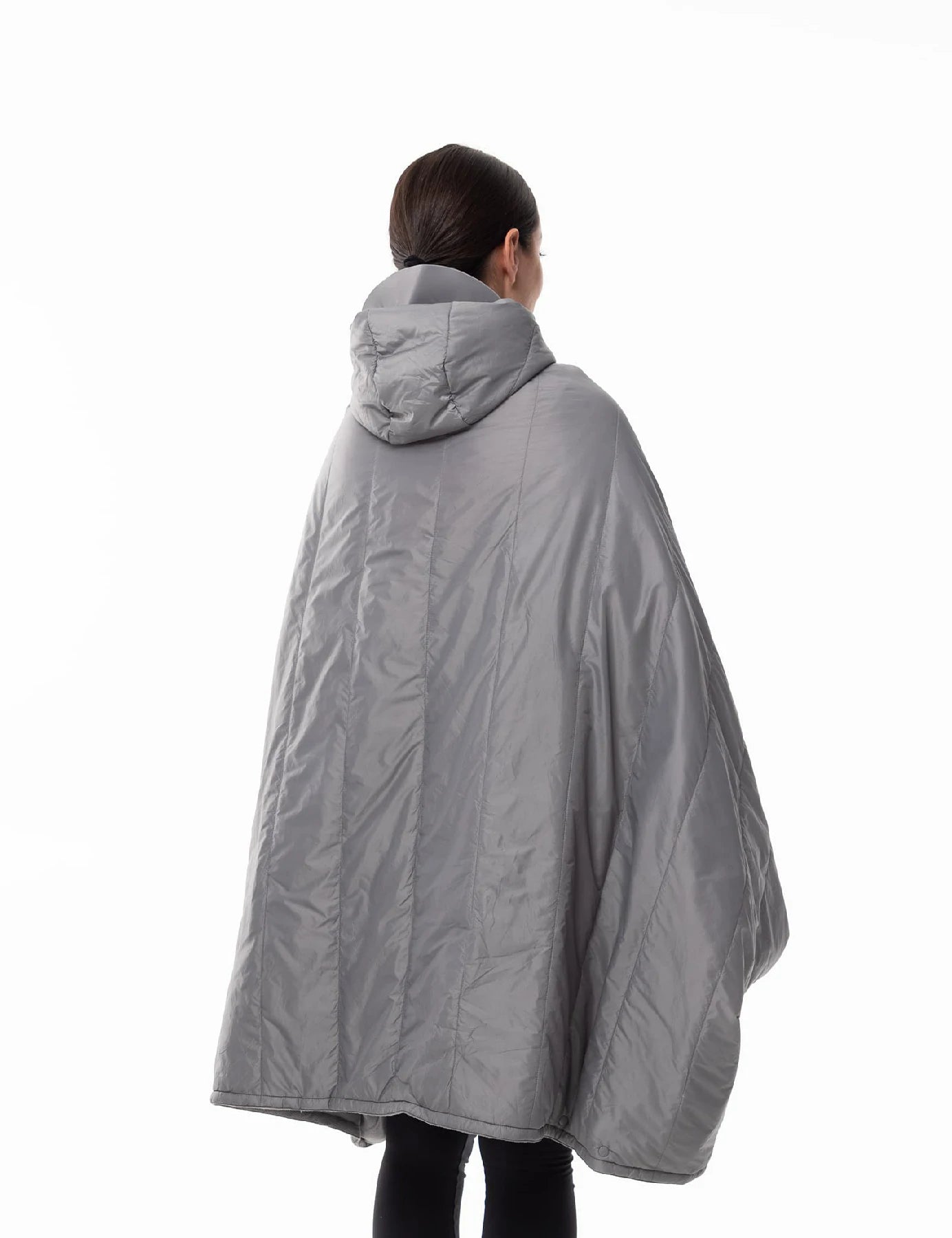 Hennchee women's grey 12V heated wearable blanket poncho full back view