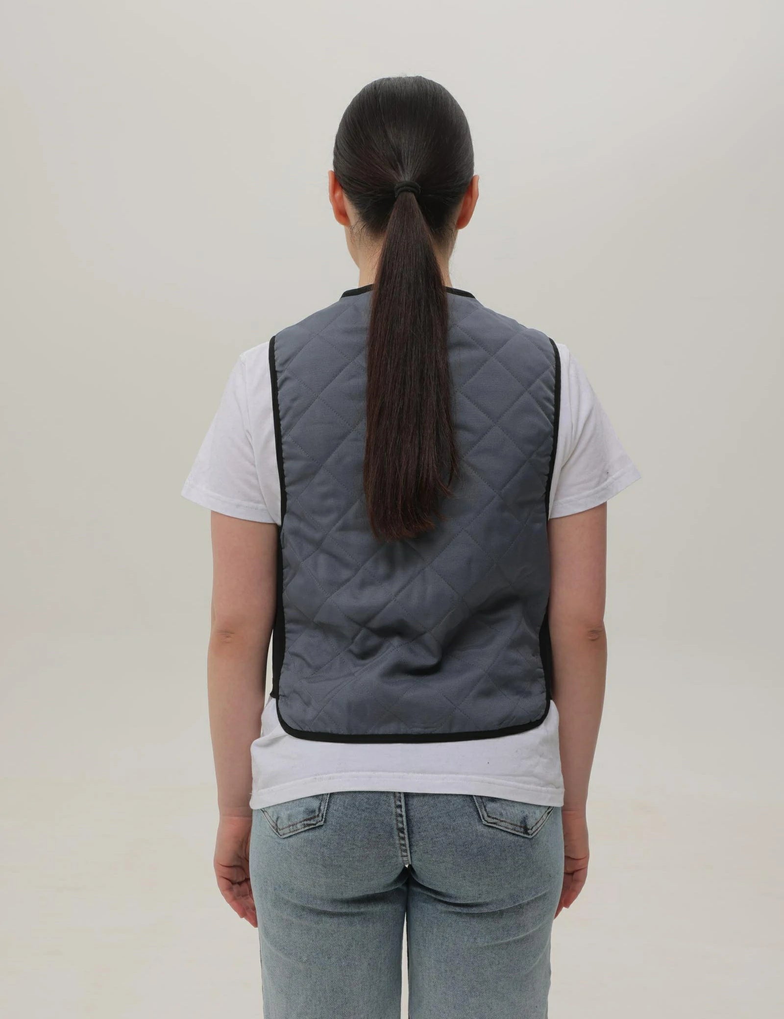Unisex Cooling Vest with 12 Ice Packs - Grey
