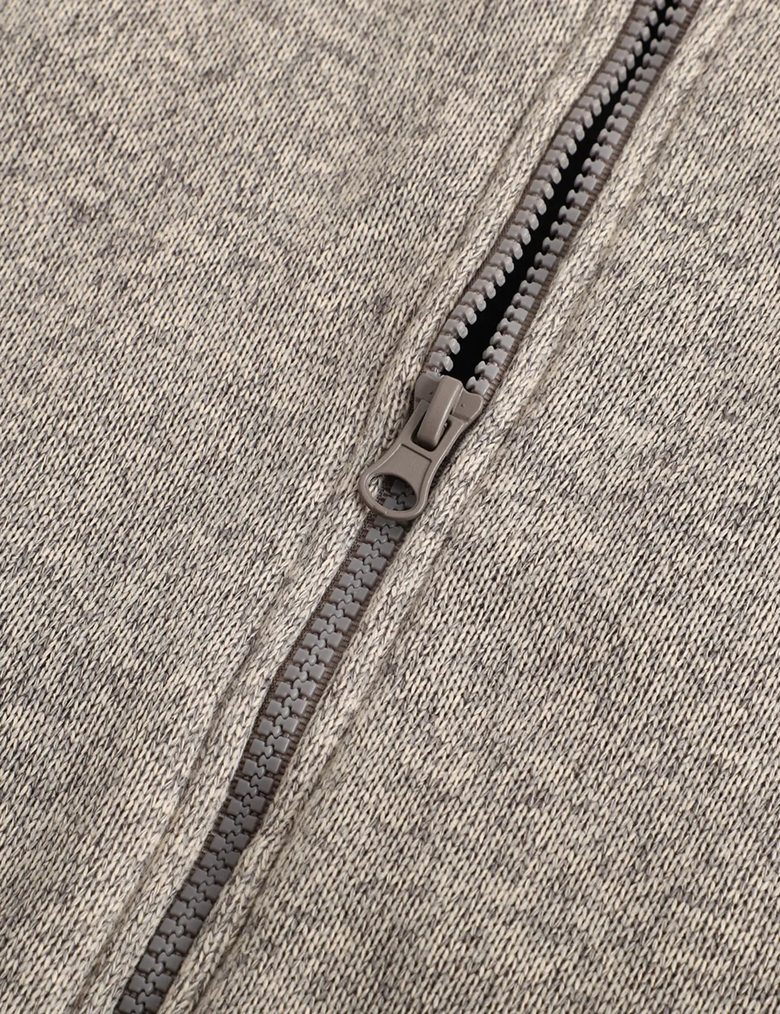 Hennchee Women's 12V Dual Control Heated Fleece Jacket grey high-quality zipper detail view